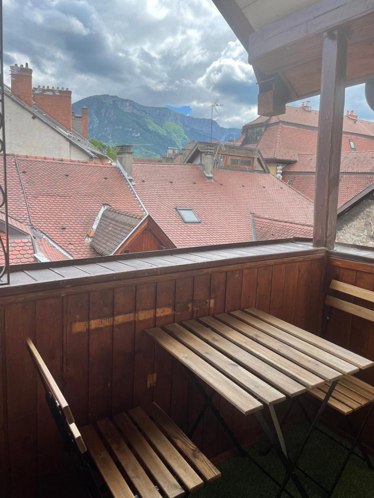 Appartement Plein De Charme - Coeur Vieille Ville Annecy Exterior foto