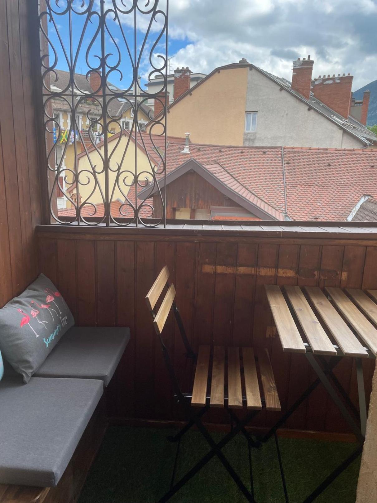 Appartement Plein De Charme - Coeur Vieille Ville Annecy Exterior foto